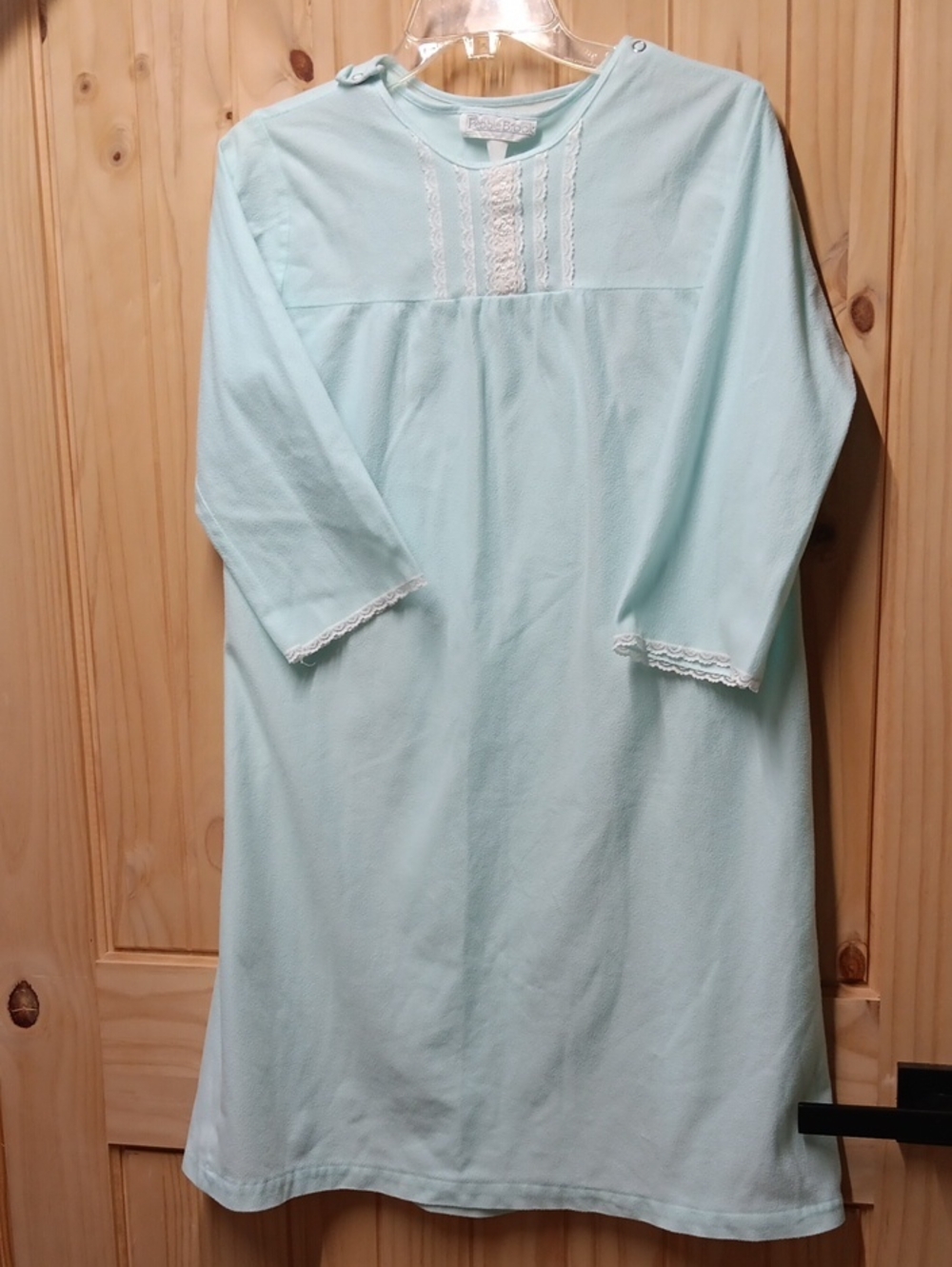 Pebble Brook Women's Adaptive Nightgown EUC
